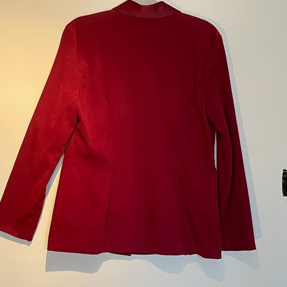Cartise woman red blazer size 12. Two tone red, button down, officewear. - Picture 5 of 10